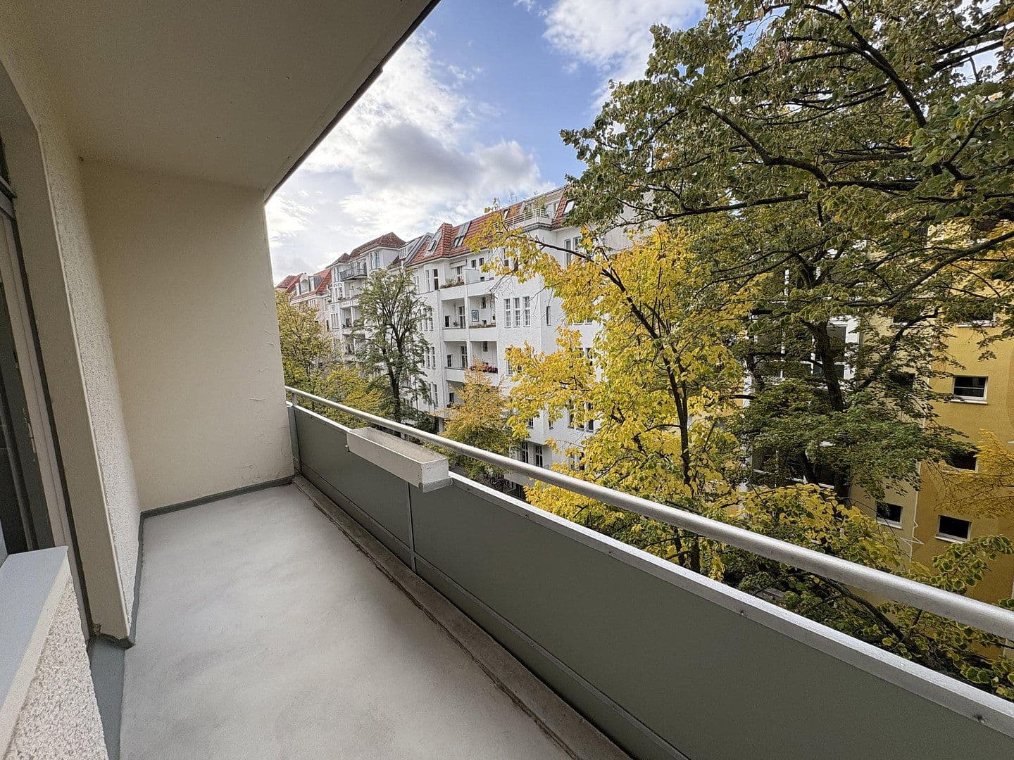Predaj bytu 1-izbový 40 m², Güntzelstr.66, Berlin, Berlín Predaj bytu 1-izbový 40 m², Güntzelstr.66, Berlin, Berlín