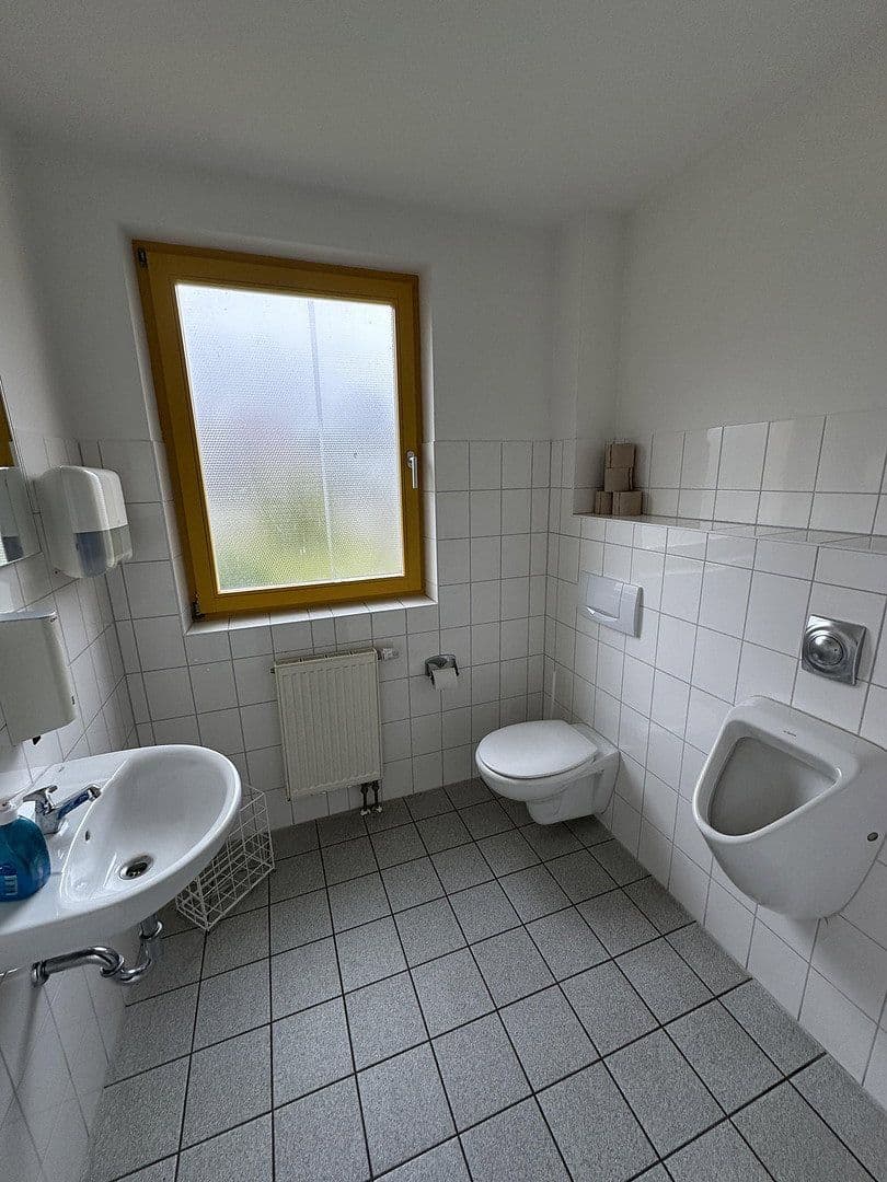 Prenájom kancelárie 141 m², Bad Kleinen, Meklenbursko-Predpomoransko Prenájom kancelárie 141 m², Bad Kleinen, Meklenbursko-Predpomoransko