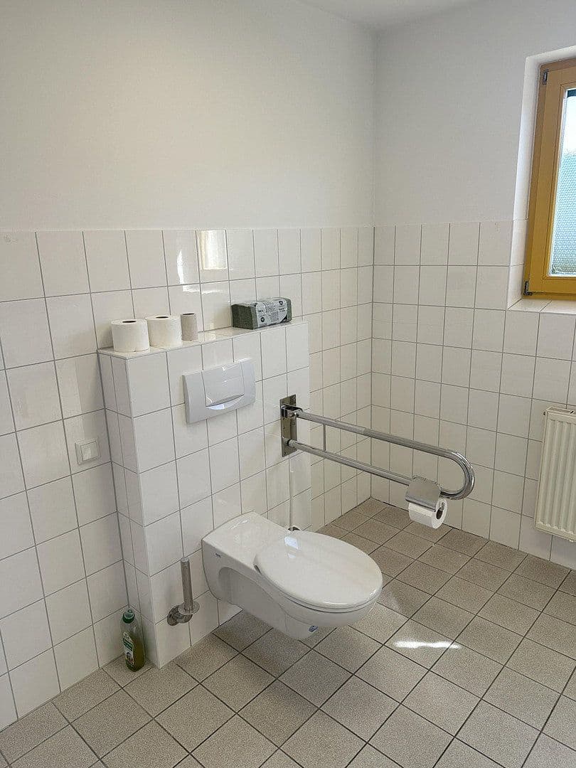 Prenájom kancelárie 141 m², Bad Kleinen, Meklenbursko-Predpomoransko Prenájom kancelárie 141 m², Bad Kleinen, Meklenbursko-Predpomoransko