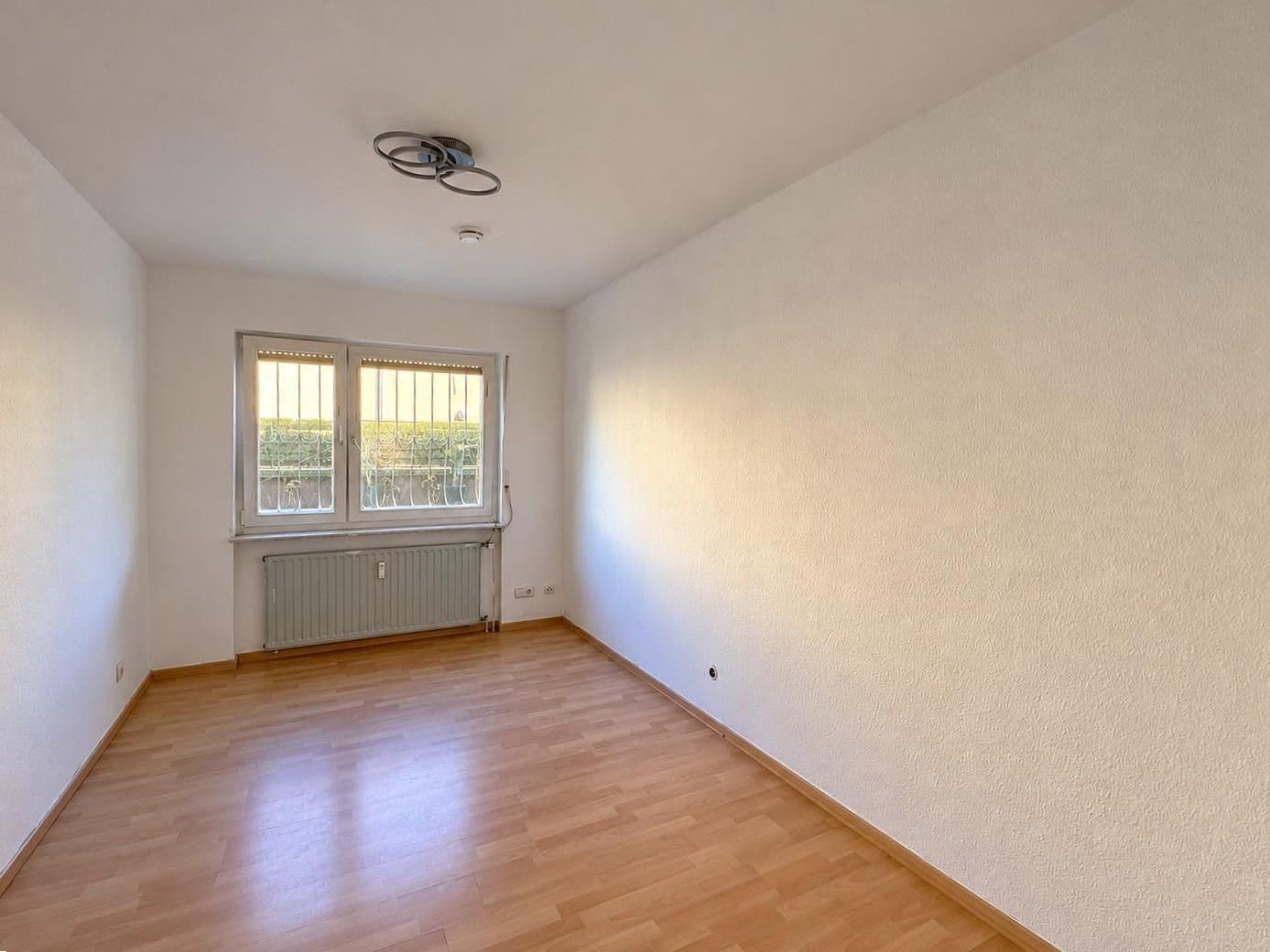 Predaj bytu 3-izbový 93 m², Frankfurt, Hesensko Predaj bytu 3-izbový 93 m², Frankfurt, Hesensko