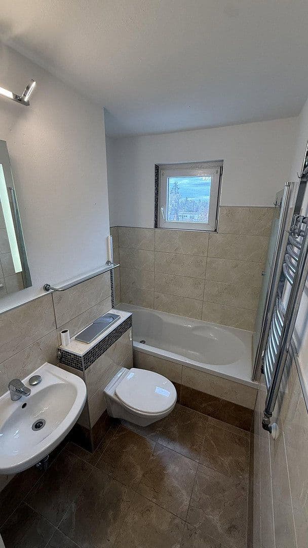 Prenájom bytu 1-izbový 30 m², Paul-Gerhard-Allee 44, München-Pasing-Obermenzing, Bavorsko Prenájom bytu 1-izbový 30 m², Paul-Gerhard-Allee 44, München-Pasing-Obermenzing, Bavorsko