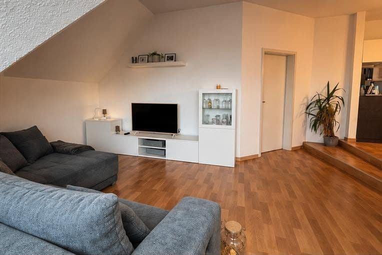 Prenájom bytu 3-izbový 74 m², Deichgräfenstr. 2, Nordenham, Dolné Sasko Prenájom bytu 3-izbový 74 m², Deichgräfenstr. 2, Nordenham, Dolné Sasko
