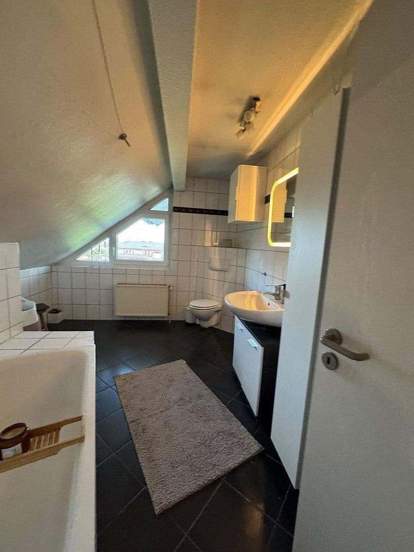 Prenájom bytu 3-izbový 74 m², Deichgräfenstr. 2, Nordenham, Dolné Sasko Prenájom bytu 3-izbový 74 m², Deichgräfenstr. 2, Nordenham, Dolné Sasko
