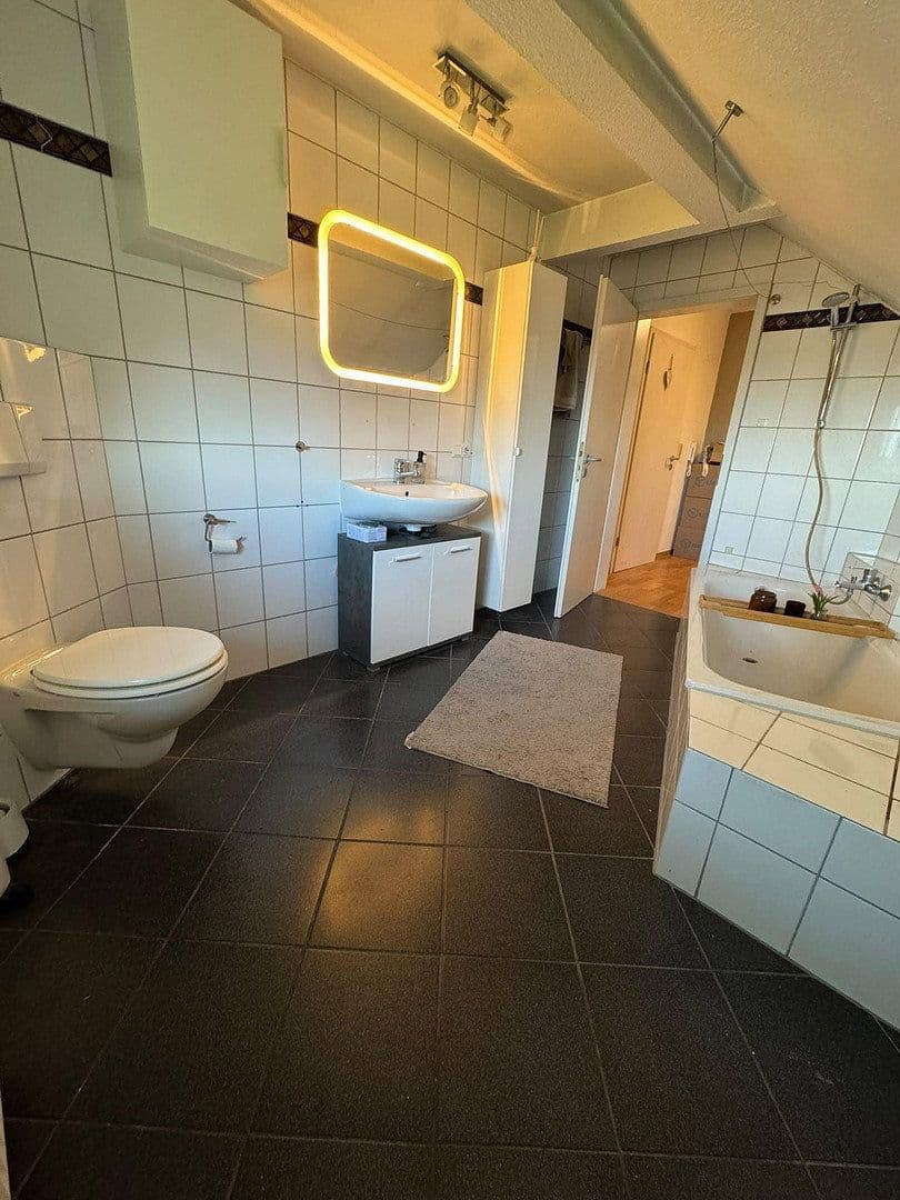 Prenájom bytu 3-izbový 74 m², Deichgräfenstr. 2, Nordenham, Dolné Sasko Prenájom bytu 3-izbový 74 m², Deichgräfenstr. 2, Nordenham, Dolné Sasko
