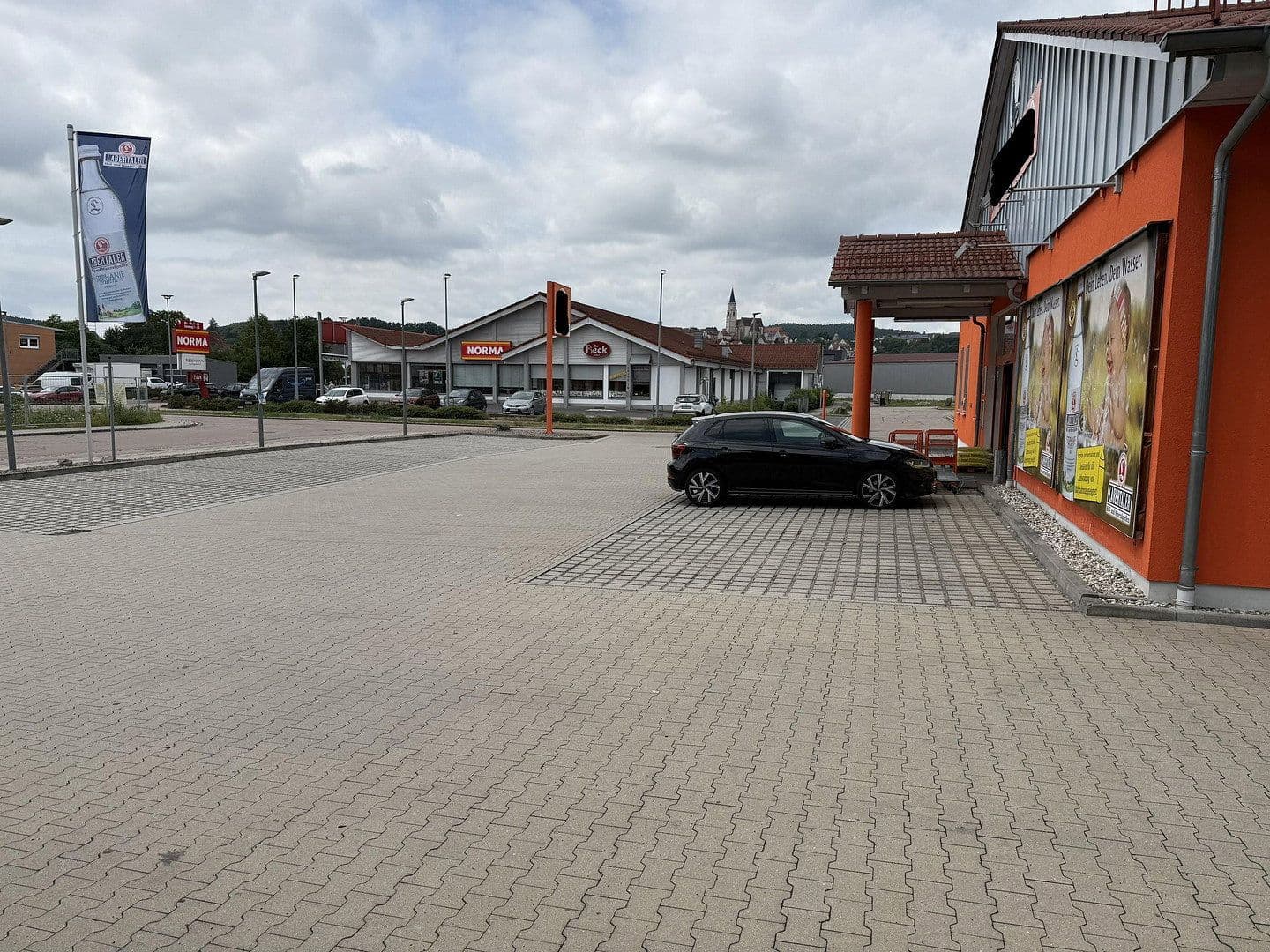 Predaj nebytového priestoru 1.968 m², Angerweiher 5A, Nabburg, Bavorsko Predaj nebytového priestoru 1.968 m², Angerweiher 5A, Nabburg, Bavorsko