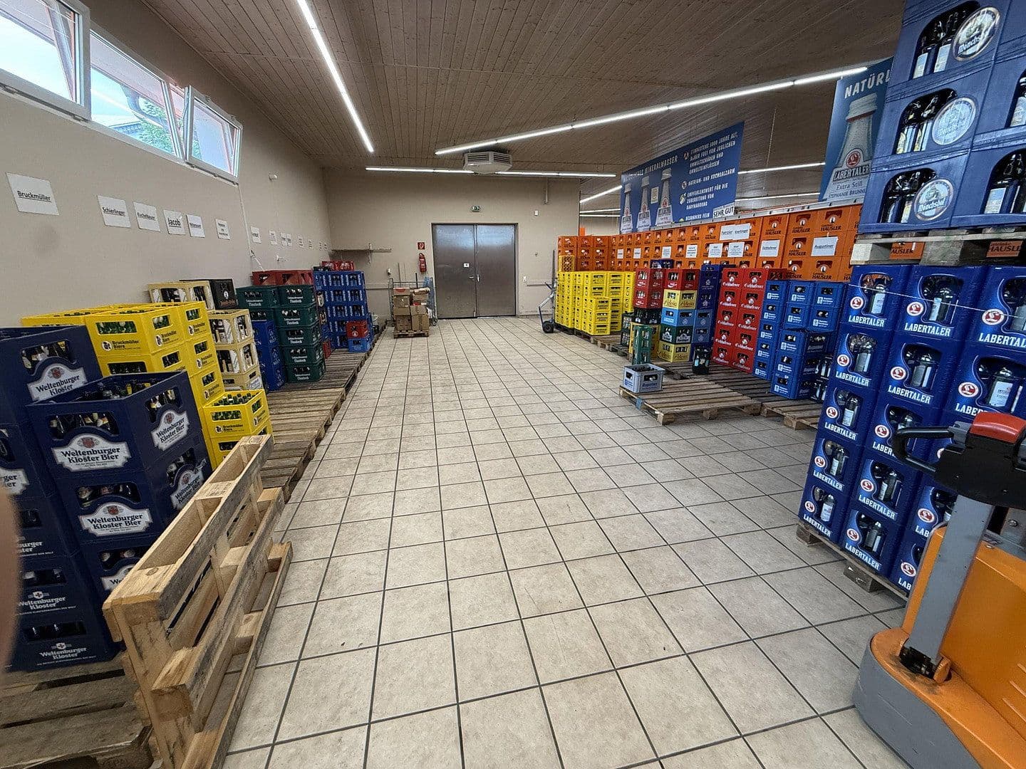 Predaj nebytového priestoru 1.968 m², Angerweiher 5A, Nabburg, Bavorsko Predaj nebytového priestoru 1.968 m², Angerweiher 5A, Nabburg, Bavorsko
