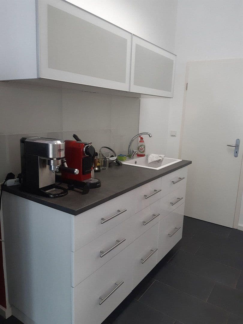 Prenájom kancelárie 75 m², Berlin, Berlín Prenájom kancelárie 75 m², Berlin, Berlín