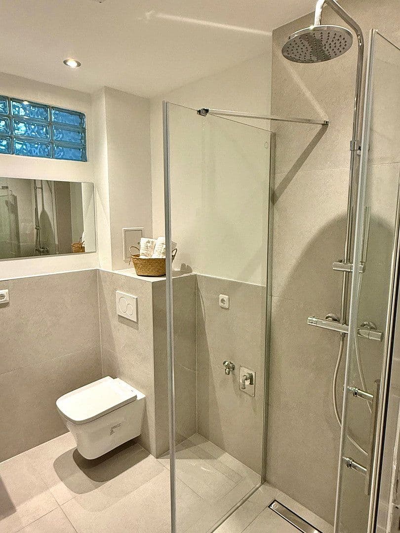 Predaj bytu 1-izbový 27 m², Berlin, Berlín Predaj bytu 1-izbový 27 m², Berlin, Berlín