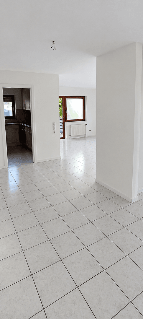 Prenájom bytu 2-izbový 61 m², Lauffen am Neckar, Bádensko-Wurttembersko Prenájom bytu 2-izbový 61 m², Lauffen am Neckar, Bádensko-Wurttembersko