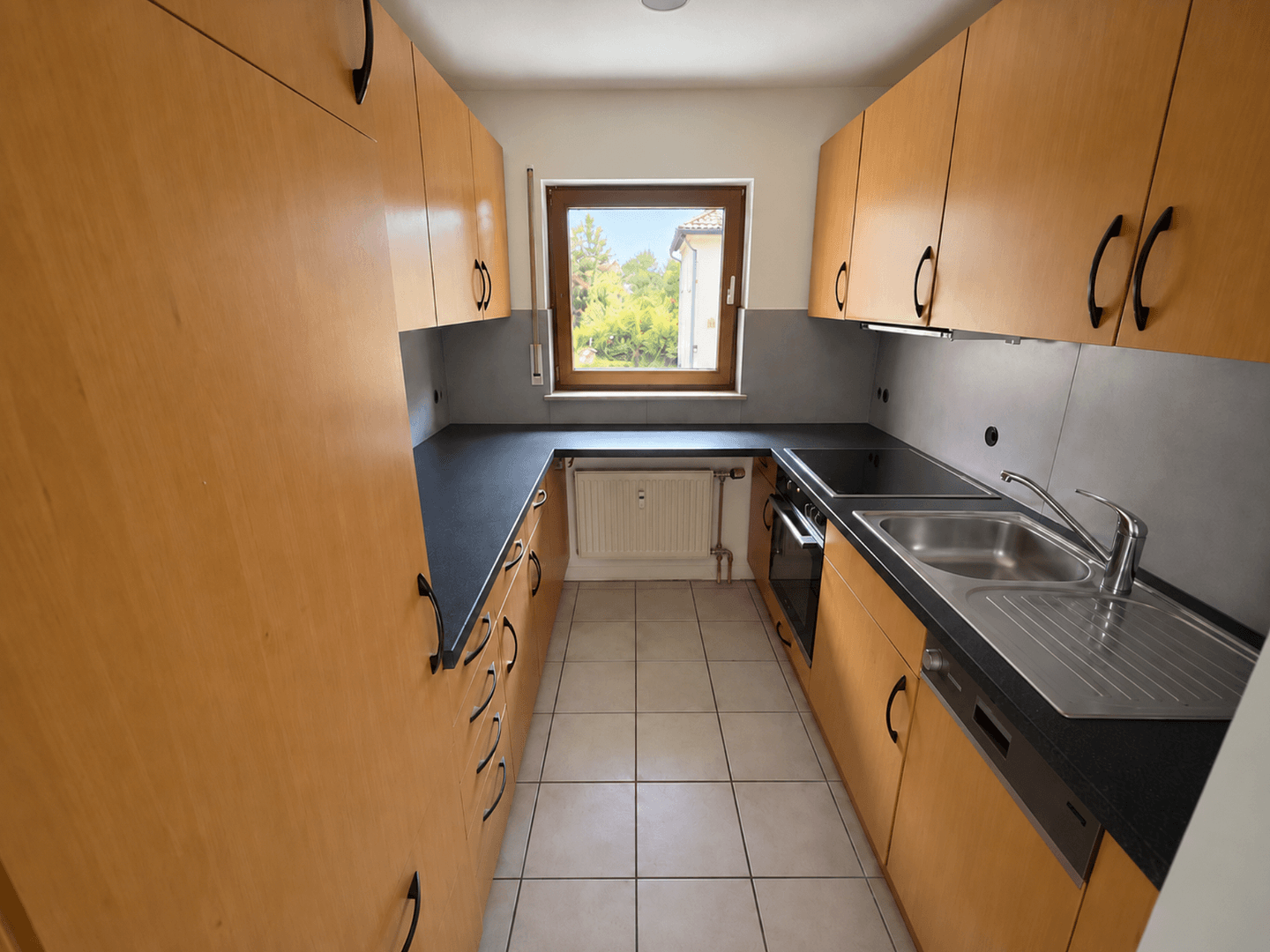 Prenájom bytu 2-izbový 61 m², Lauffen am Neckar, Bádensko-Wurttembersko Prenájom bytu 2-izbový 61 m², Lauffen am Neckar, Bádensko-Wurttembersko