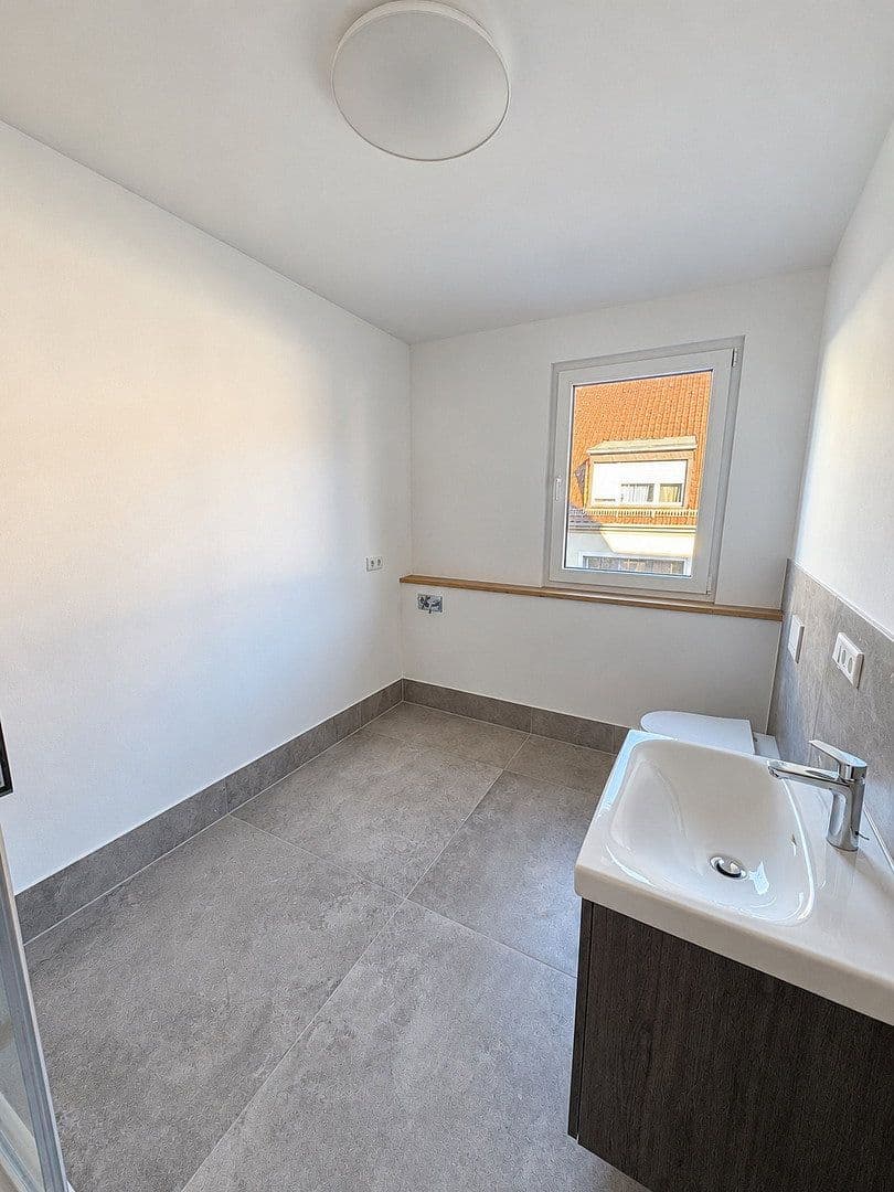 Prenájom bytu 4-izbový 98 m², Gerberstraße 17, Würzburg, Bavorsko Prenájom bytu 4-izbový 98 m², Gerberstraße 17, Würzburg, Bavorsko