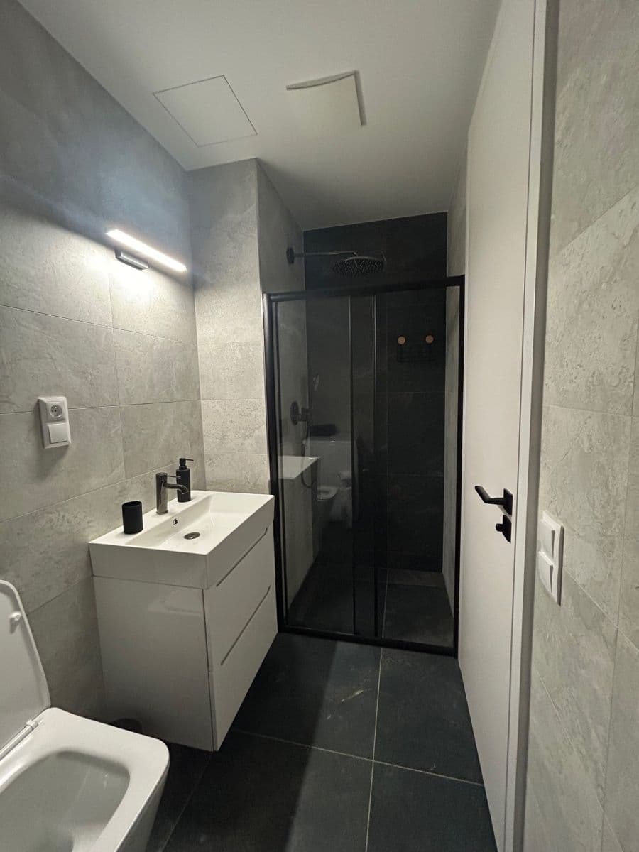 Prenájom bytu 63 m², Dunovského, Praha, Praha Prenájom bytu 63 m², Dunovského, Praha, Praha