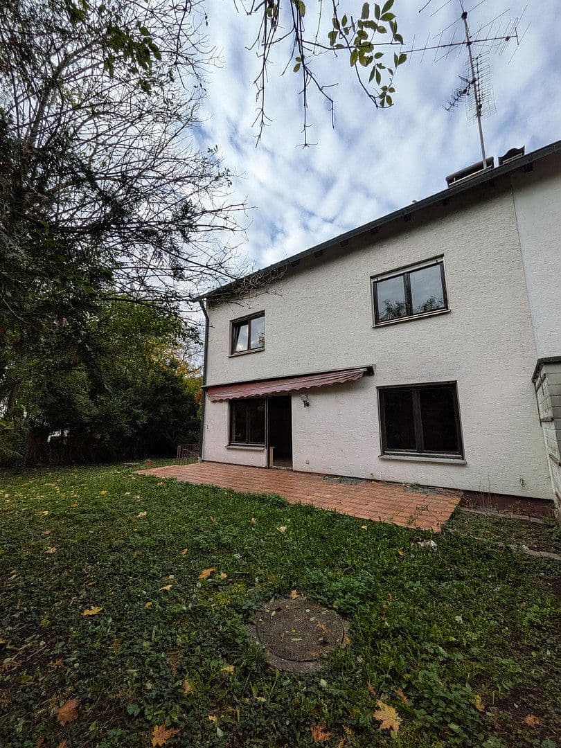 Predaj domu 134 m², pozemok 410 m², Hasenweg 6/1, Neu-Ulm, Bavorsko Predaj domu 134 m², pozemok 410 m², Hasenweg 6/1, Neu-Ulm, Bavorsko
