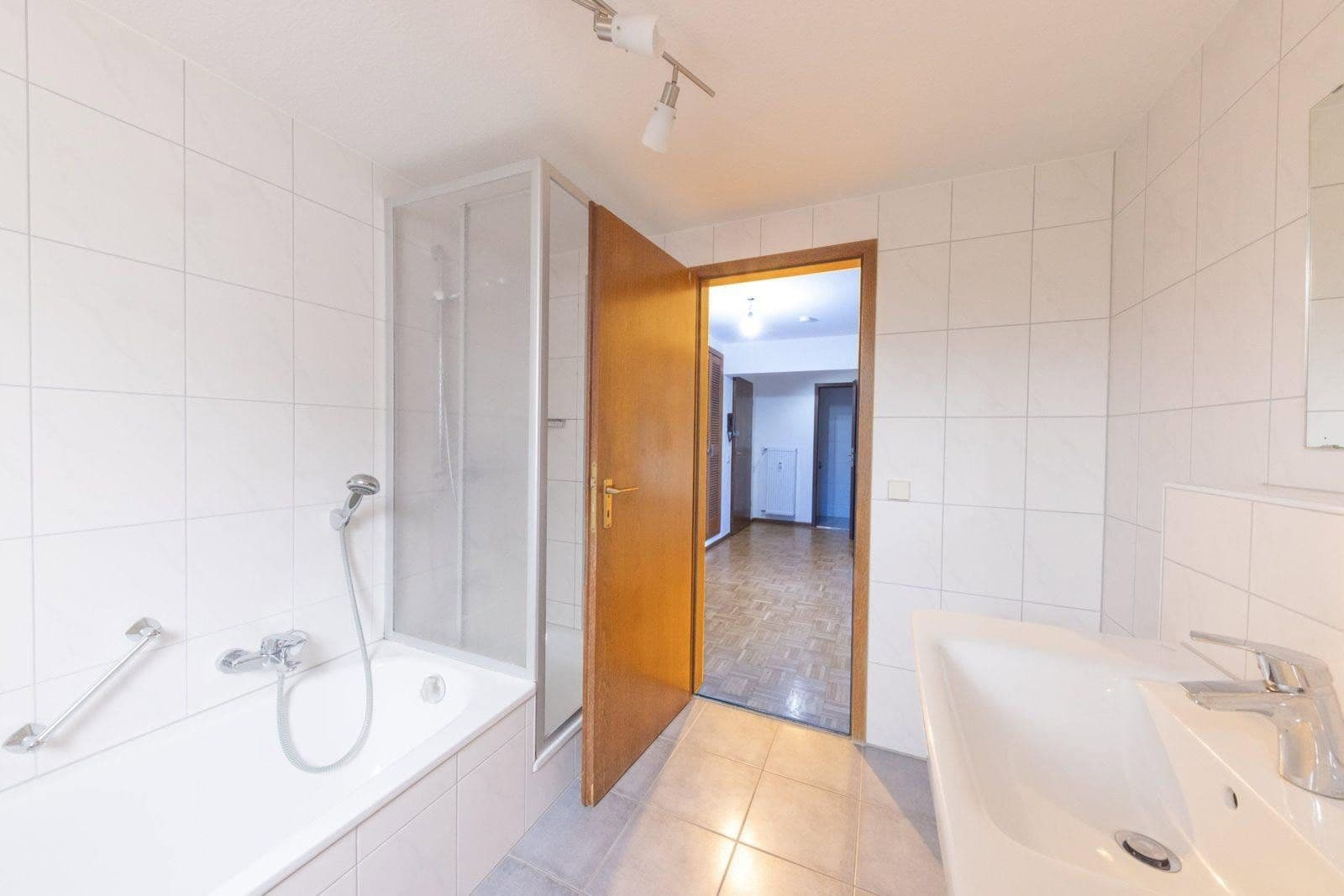 Predaj bytu 3-izbový 84 m², Freiburg-Opfingen, Bádensko-Wurttembersko Predaj bytu 3-izbový 84 m², Freiburg-Opfingen, Bádensko-Wurttembersko