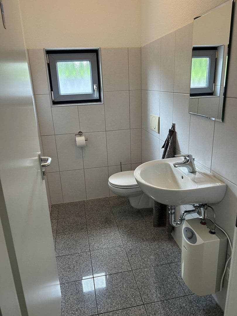 Prenájom kancelárie 130 m², Carl Zeiss Str. 8, Bad Camberg, Hesensko Prenájom kancelárie 130 m², Carl Zeiss Str. 8, Bad Camberg, Hesensko