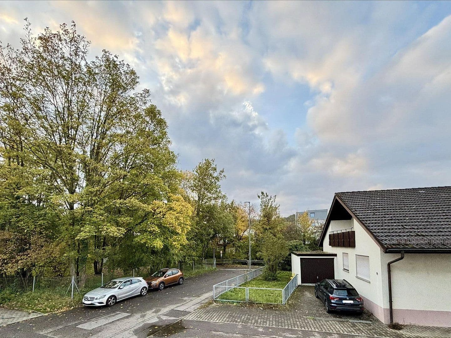 Prenájom bytu 5-izbový 108 m², Leonberg, Bádensko-Wurttembersko Prenájom bytu 5-izbový 108 m², Leonberg, Bádensko-Wurttembersko