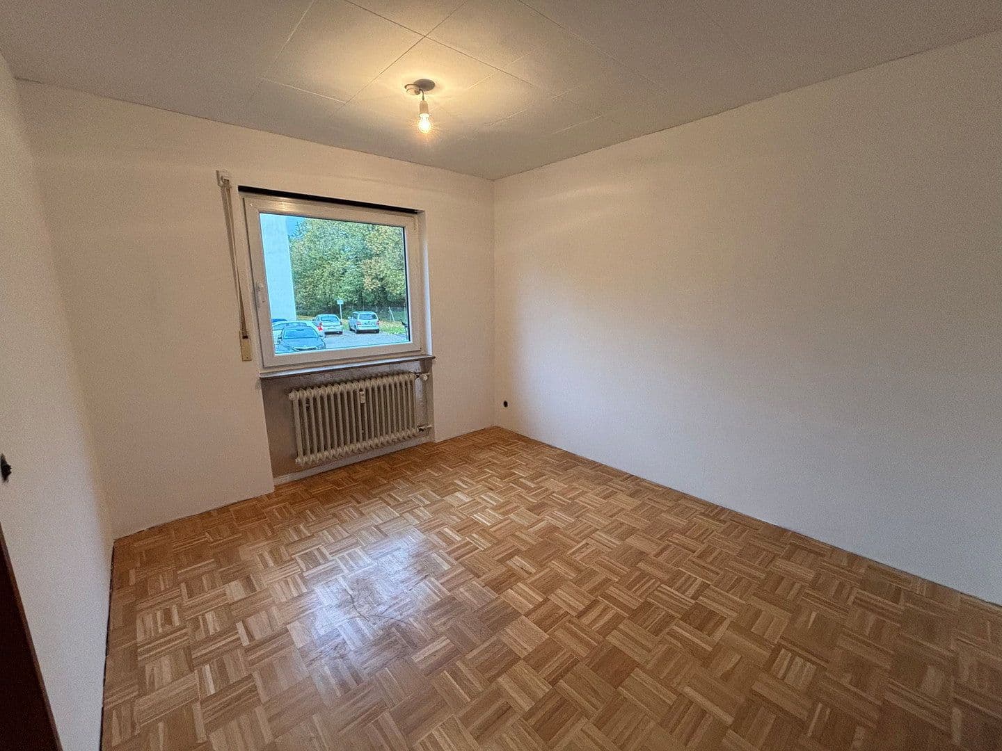Prenájom bytu 5-izbový 108 m², Leonberg, Bádensko-Wurttembersko Prenájom bytu 5-izbový 108 m², Leonberg, Bádensko-Wurttembersko
