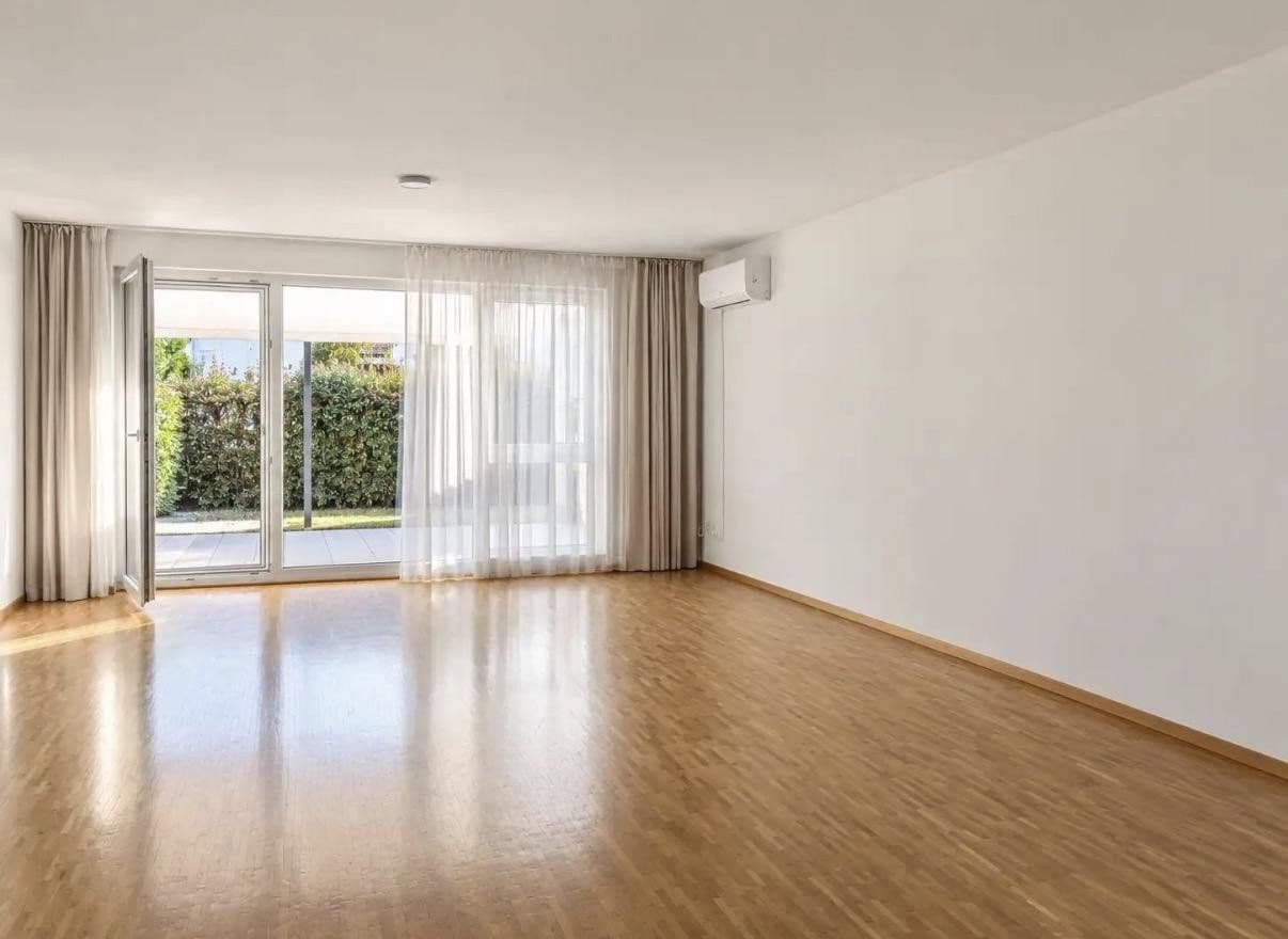 Prenájom domu 140 m², pozemok 250 m², Eschbach, Bádensko-Wurttembersko Prenájom domu 140 m², pozemok 250 m², Eschbach, Bádensko-Wurttembersko