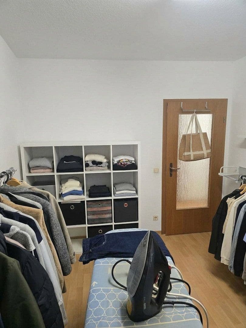 Prenájom bytu 5-izbový 145 m², Hauptstraße 73, Niedernhall, Bádensko-Wurttembersko Prenájom bytu 5-izbový 145 m², Hauptstraße 73, Niedernhall, Bádensko-Wurttembersko