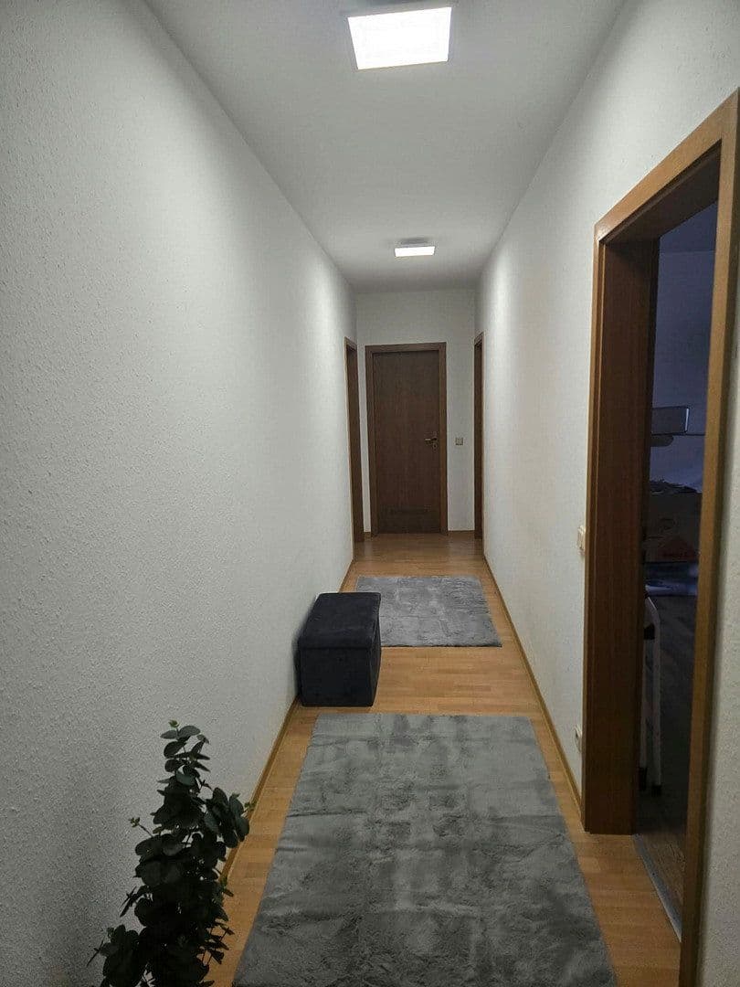 Prenájom bytu 5-izbový 145 m², Hauptstraße 73, Niedernhall, Bádensko-Wurttembersko Prenájom bytu 5-izbový 145 m², Hauptstraße 73, Niedernhall, Bádensko-Wurttembersko