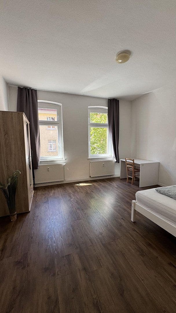 Prenájom bytu 4-izbový 75 m², Ohrdruferstr. 13, Arnstadt, Durínsko Prenájom bytu 4-izbový 75 m², Ohrdruferstr. 13, Arnstadt, Durínsko