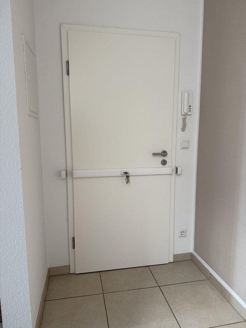 Prenájom bytu 3-izbový 110 m², Meerbusch, Severné Porýnie - Westfálsko Prenájom bytu 3-izbový 110 m², Meerbusch, Severné Porýnie - Westfálsko