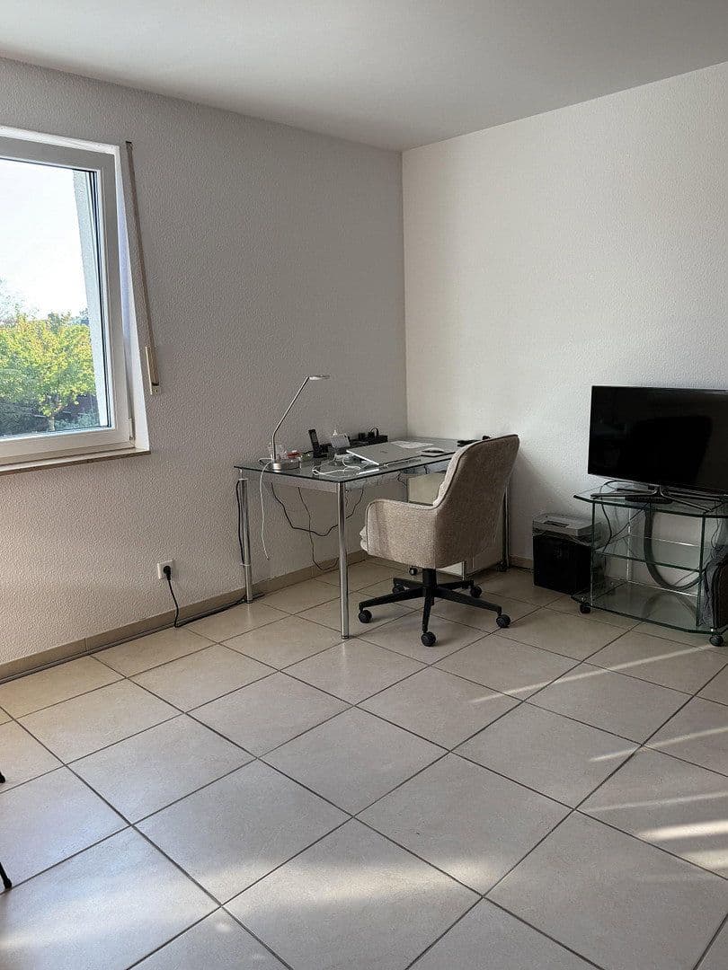 Prenájom bytu 3-izbový 110 m², Meerbusch, Severné Porýnie - Westfálsko Prenájom bytu 3-izbový 110 m², Meerbusch, Severné Porýnie - Westfálsko