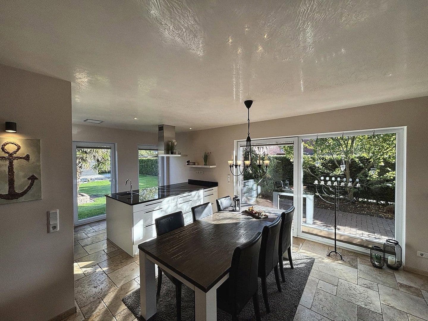 Predaj domu 192 m², pozemok 859 m², Südbrookmerland, Dolné Sasko Predaj domu 192 m², pozemok 859 m², Südbrookmerland, Dolné Sasko