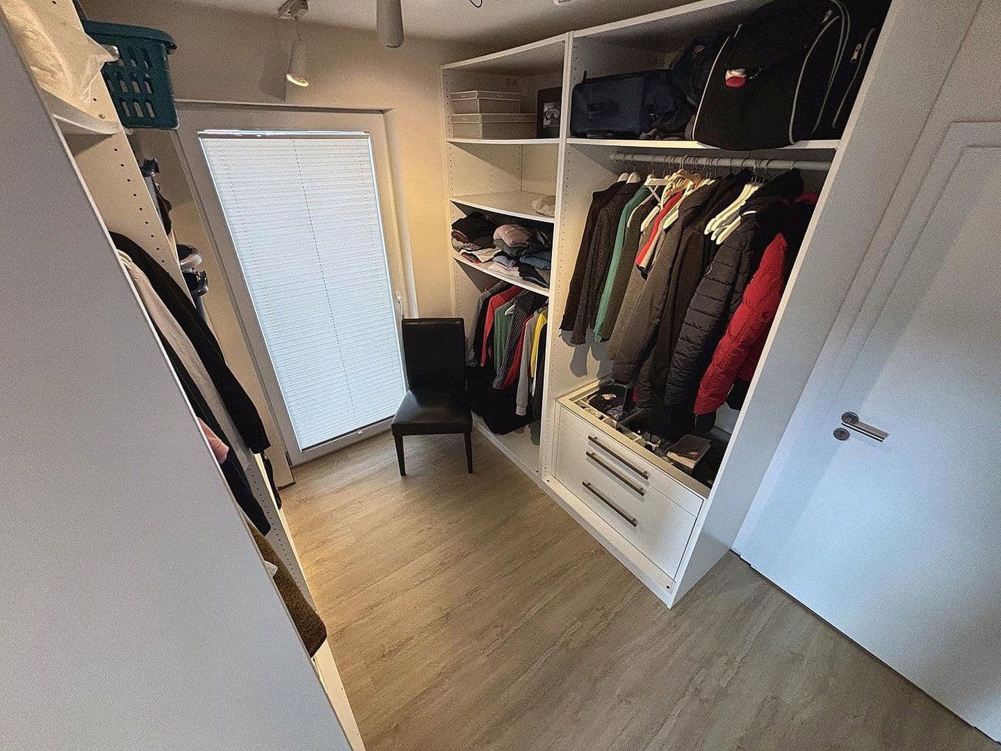 Predaj domu 192 m², pozemok 859 m², Südbrookmerland, Dolné Sasko Predaj domu 192 m², pozemok 859 m², Südbrookmerland, Dolné Sasko