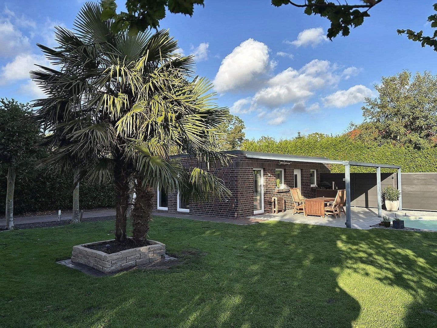 Predaj domu 192 m², pozemok 859 m², Südbrookmerland, Dolné Sasko Predaj domu 192 m², pozemok 859 m², Südbrookmerland, Dolné Sasko