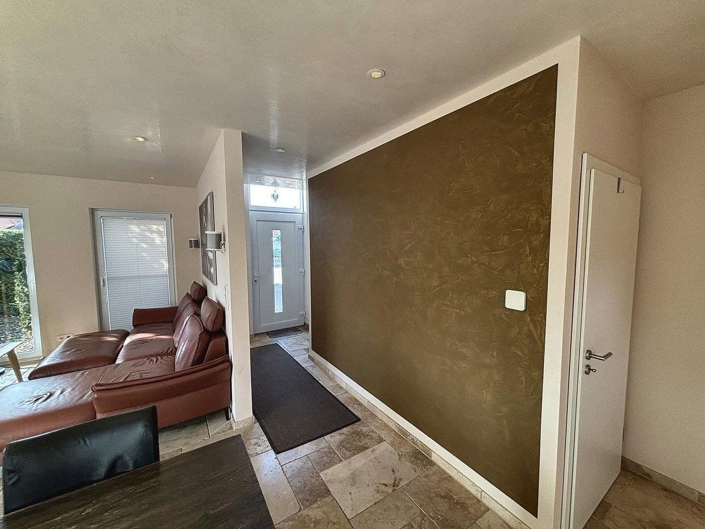 Predaj domu 192 m², pozemok 859 m², Südbrookmerland, Dolné Sasko Predaj domu 192 m², pozemok 859 m², Südbrookmerland, Dolné Sasko