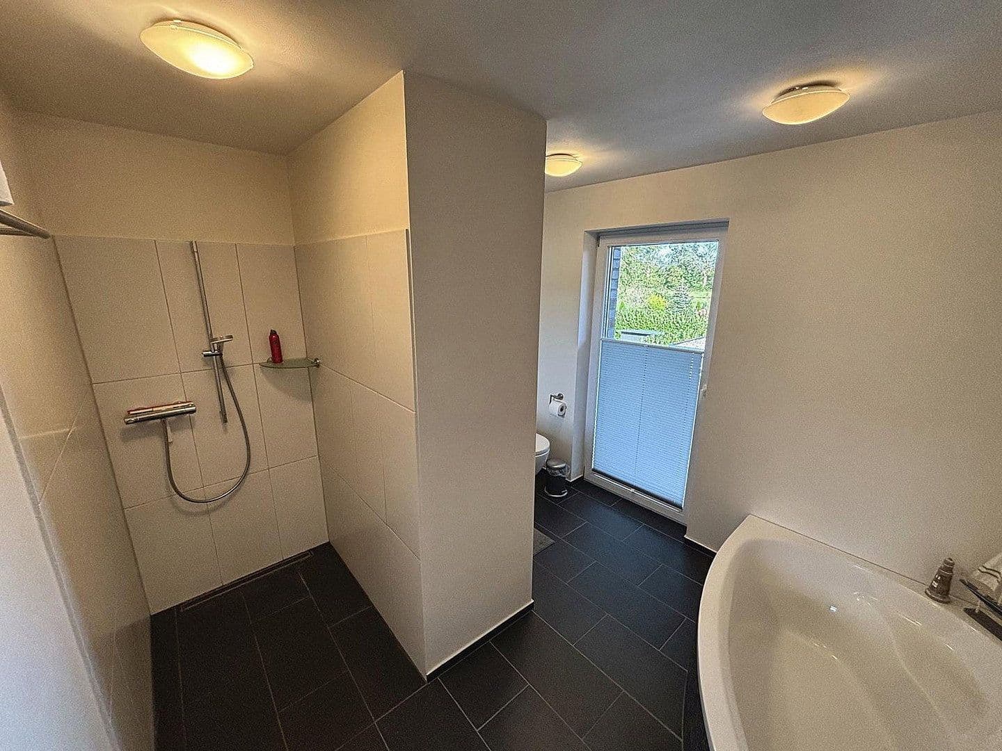 Predaj domu 192 m², pozemok 859 m², Südbrookmerland, Dolné Sasko Predaj domu 192 m², pozemok 859 m², Südbrookmerland, Dolné Sasko