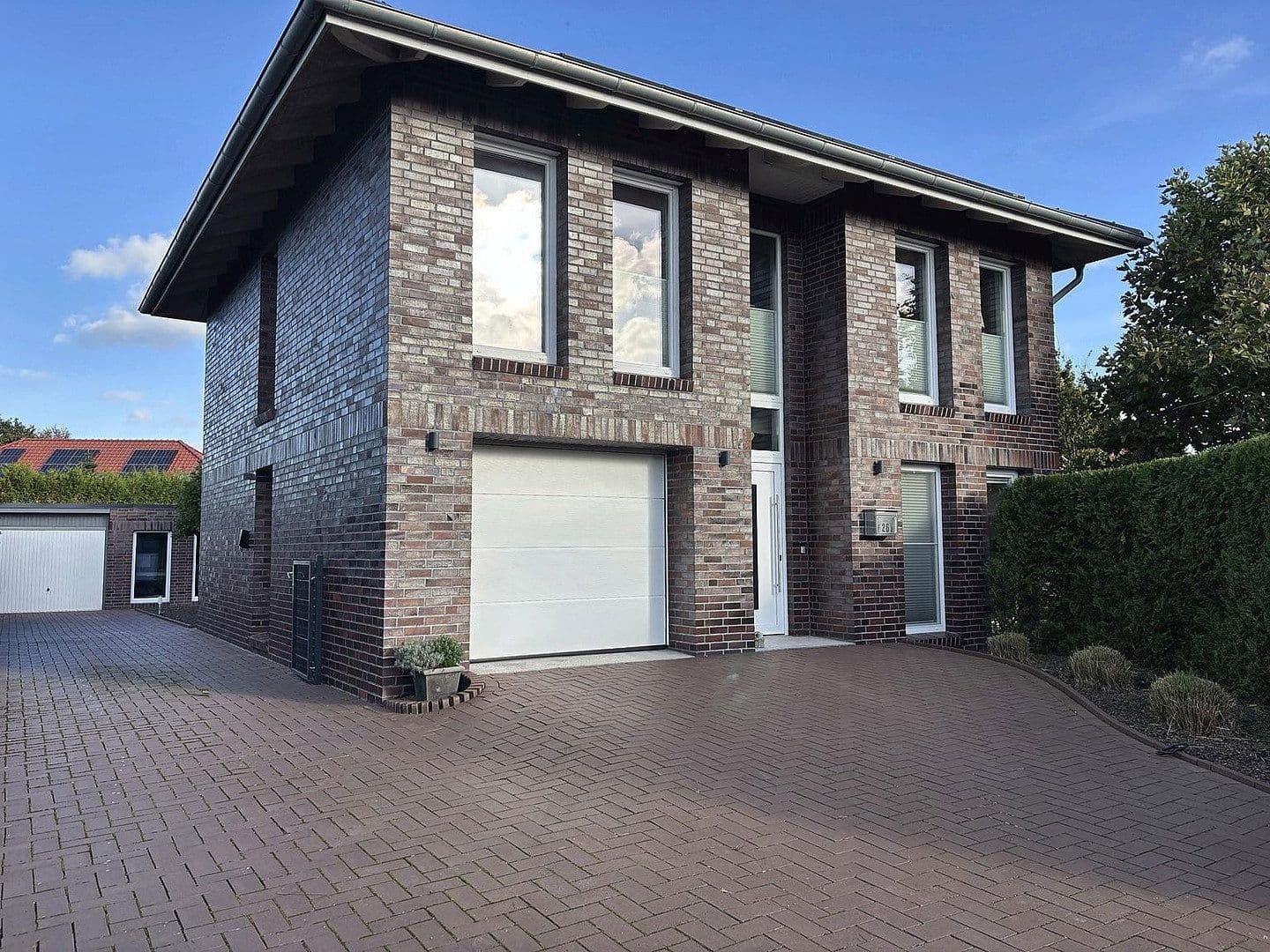 Predaj domu 192 m², pozemok 859 m², Südbrookmerland, Dolné Sasko Predaj domu 192 m², pozemok 859 m², Südbrookmerland, Dolné Sasko