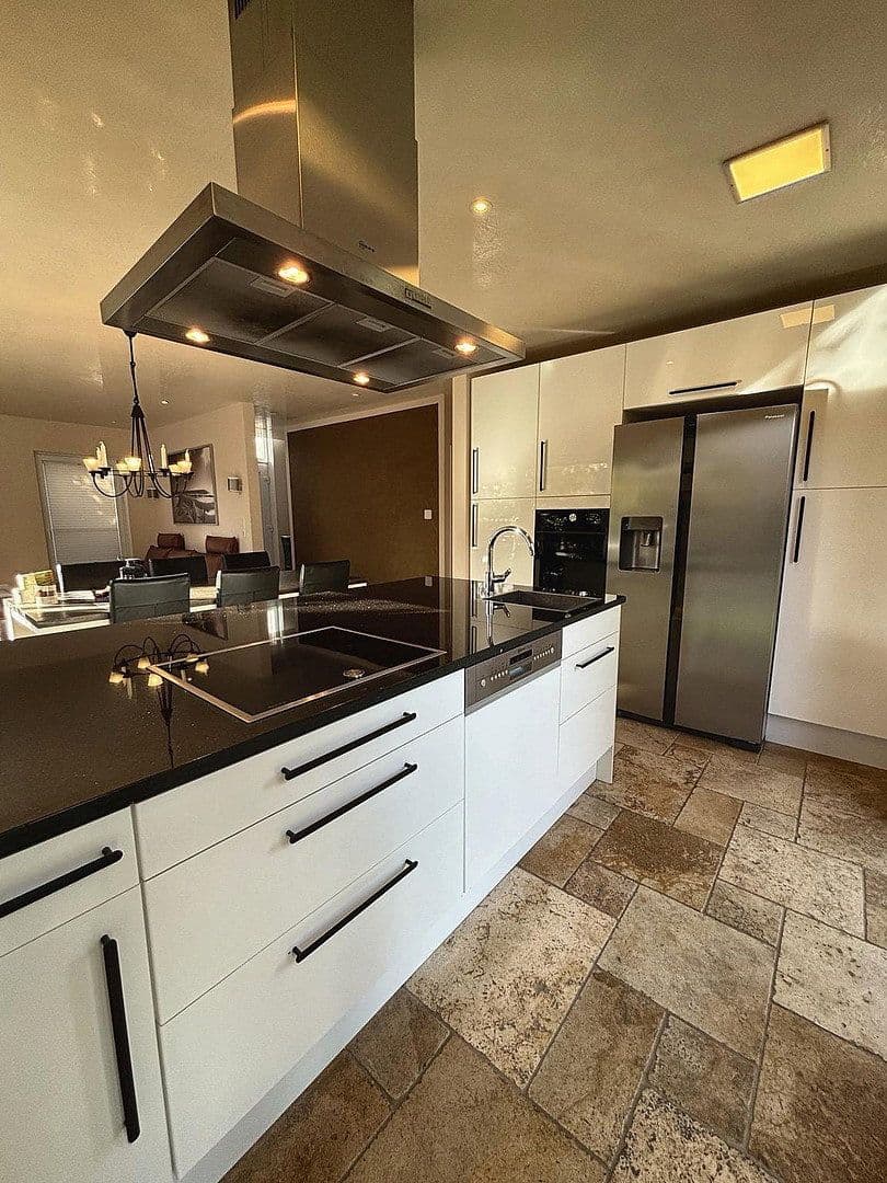Predaj domu 192 m², pozemok 859 m², Südbrookmerland, Dolné Sasko Predaj domu 192 m², pozemok 859 m², Südbrookmerland, Dolné Sasko