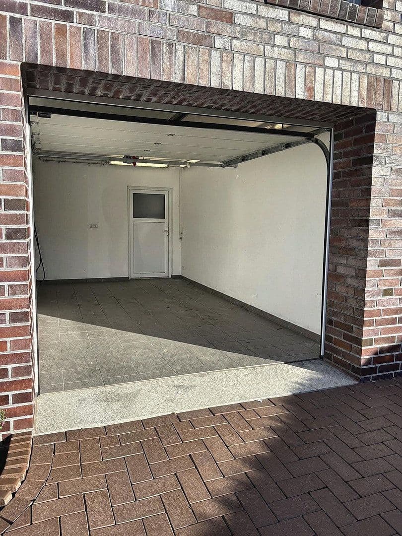 Predaj domu 192 m², pozemok 859 m², Südbrookmerland, Dolné Sasko Predaj domu 192 m², pozemok 859 m², Südbrookmerland, Dolné Sasko