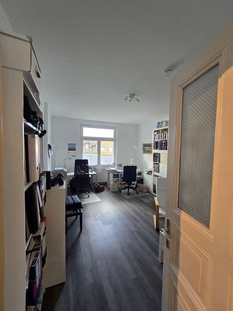 Prenájom bytu 5-izbový 165 m², Wettorstr. 13, Hameln, Dolné Sasko Prenájom bytu 5-izbový 165 m², Wettorstr. 13, Hameln, Dolné Sasko