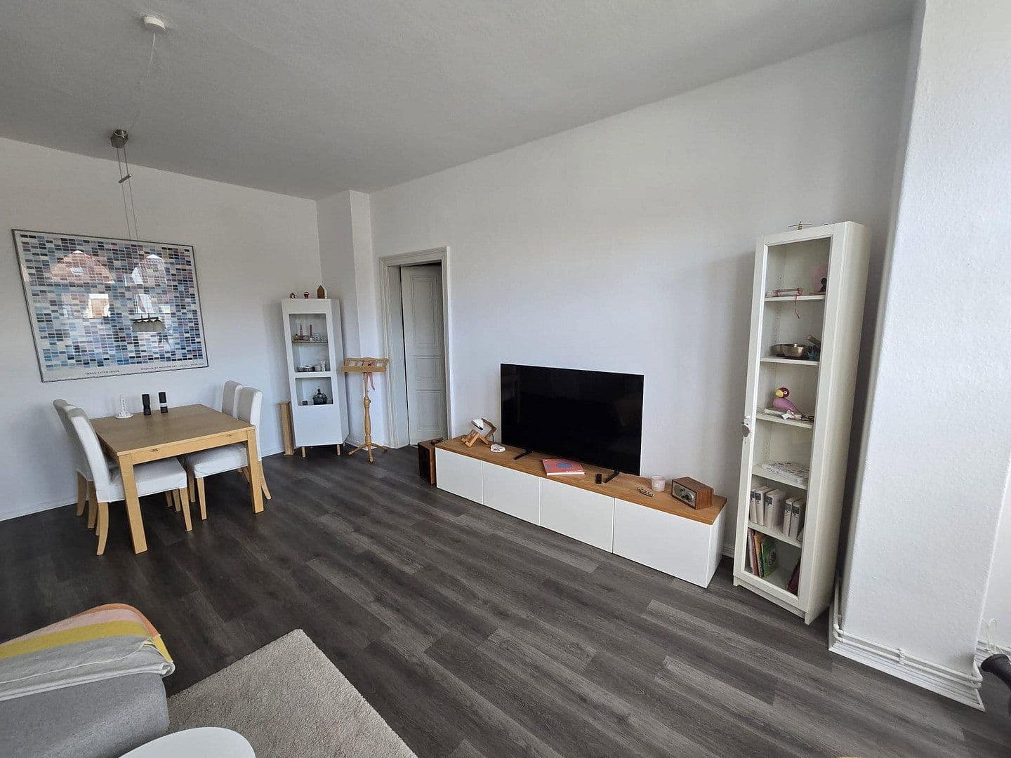 Prenájom bytu 5-izbový 165 m², Wettorstr. 13, Hameln, Dolné Sasko Prenájom bytu 5-izbový 165 m², Wettorstr. 13, Hameln, Dolné Sasko