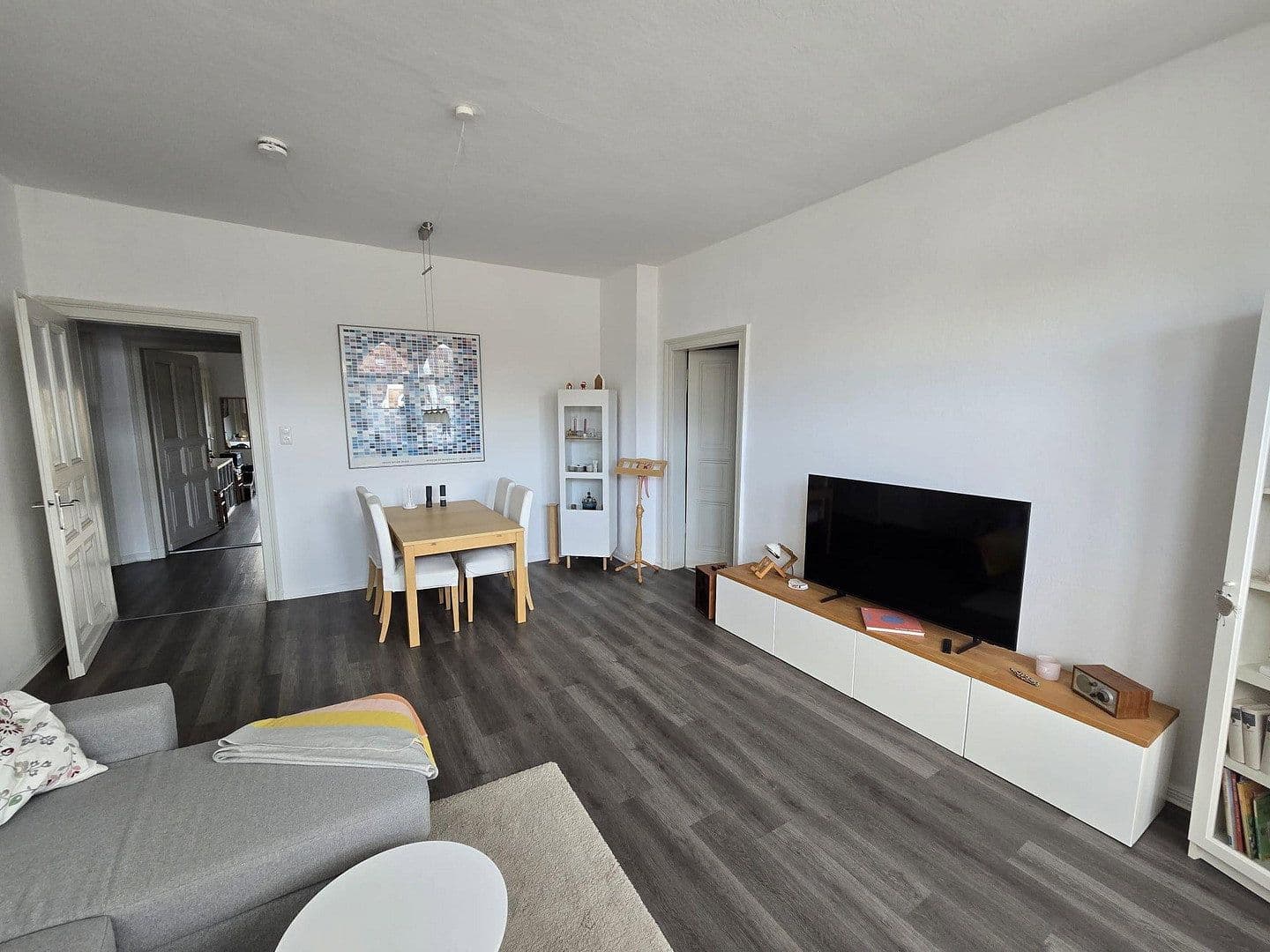 Prenájom bytu 5-izbový 165 m², Wettorstr. 13, Hameln, Dolné Sasko Prenájom bytu 5-izbový 165 m², Wettorstr. 13, Hameln, Dolné Sasko