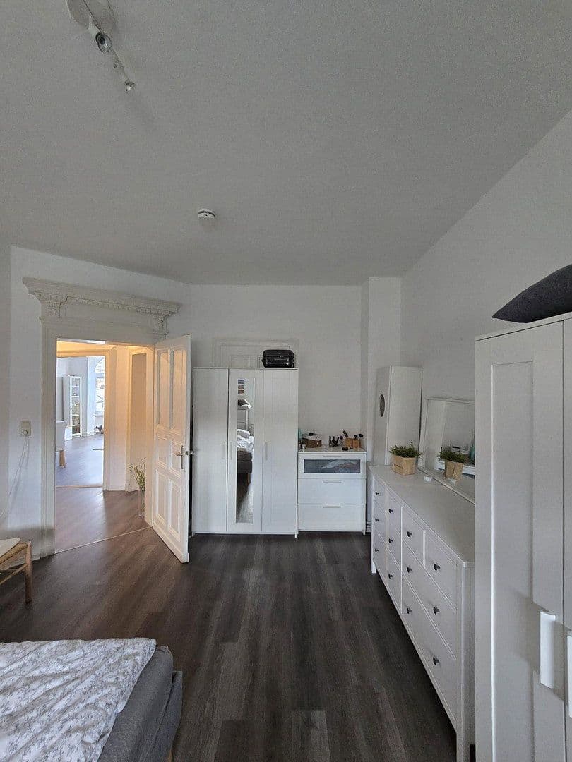 Prenájom bytu 5-izbový 165 m², Wettorstr. 13, Hameln, Dolné Sasko Prenájom bytu 5-izbový 165 m², Wettorstr. 13, Hameln, Dolné Sasko