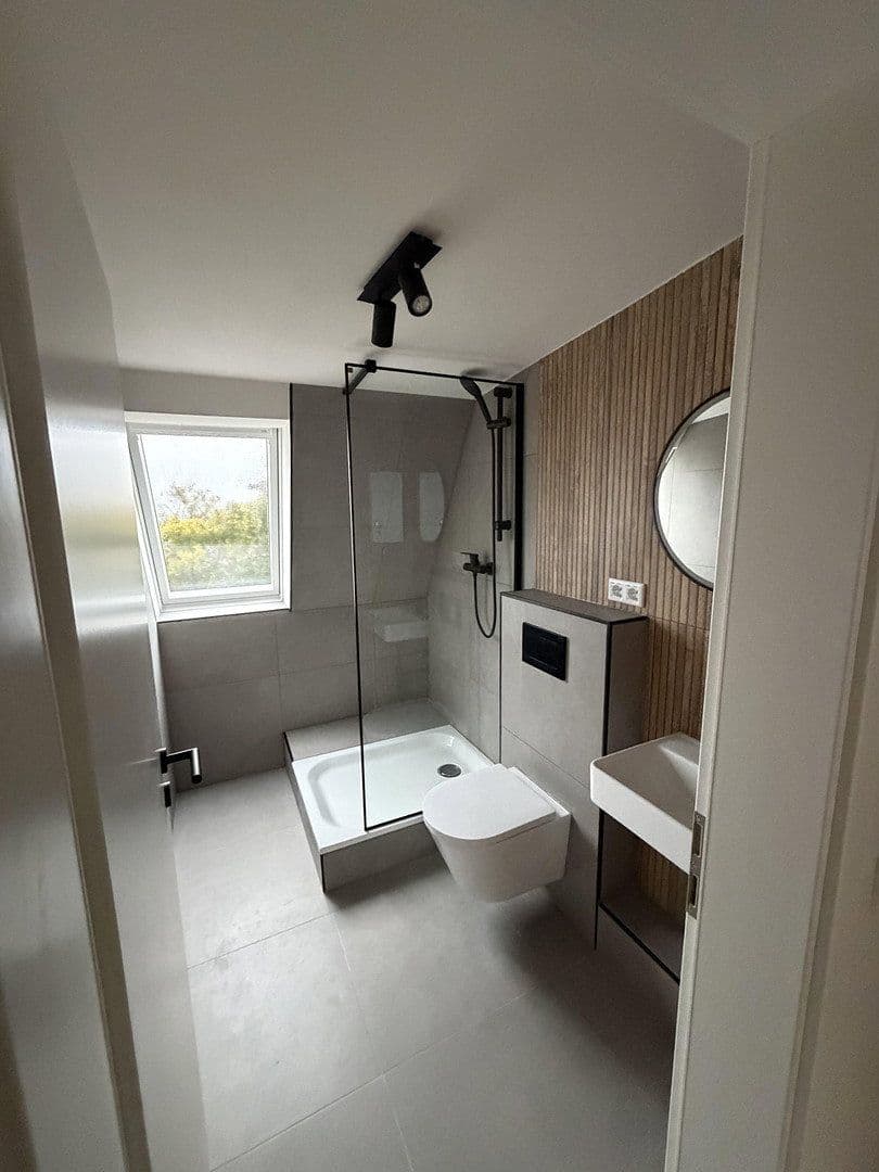 Prenájom bytu 2-izbový 40 m², Flensburg, Šlezvicko-Holštajnsko Prenájom bytu 2-izbový 40 m², Flensburg, Šlezvicko-Holštajnsko