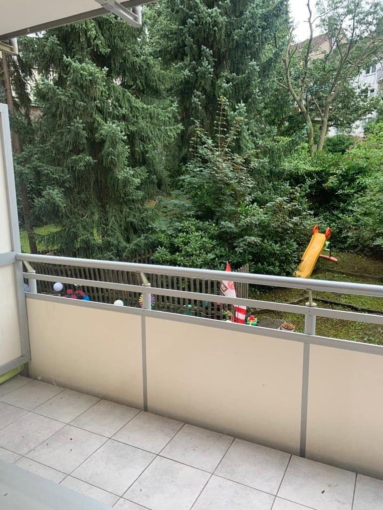 Prenájom bytu 2-izbový 60 m², Fischertal, Wuppertal, Severné Porýnie - Westfálsko Prenájom bytu 2-izbový 60 m², Fischertal, Wuppertal, Severné Porýnie - Westfálsko