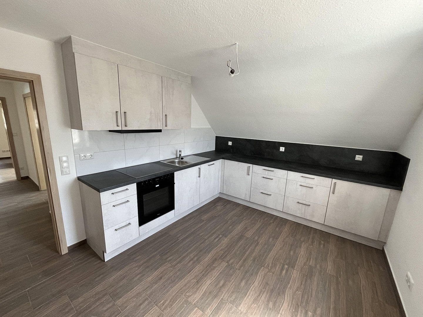 Prenájom bytu 3-izbový 50 m², Loheweg 2, Erlangen - Dechsendorf, Bavorsko Prenájom bytu 3-izbový 50 m², Loheweg 2, Erlangen - Dechsendorf, Bavorsko