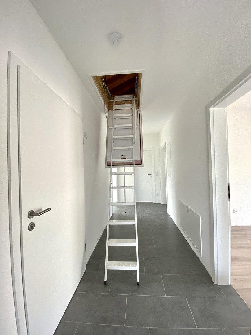 Prenájom bytu 4-izbový 120 m², Wiesengrund 29A, Elmenhorst, Šlezvicko-Holštajnsko Prenájom bytu 4-izbový 120 m², Wiesengrund 29A, Elmenhorst, Šlezvicko-Holštajnsko