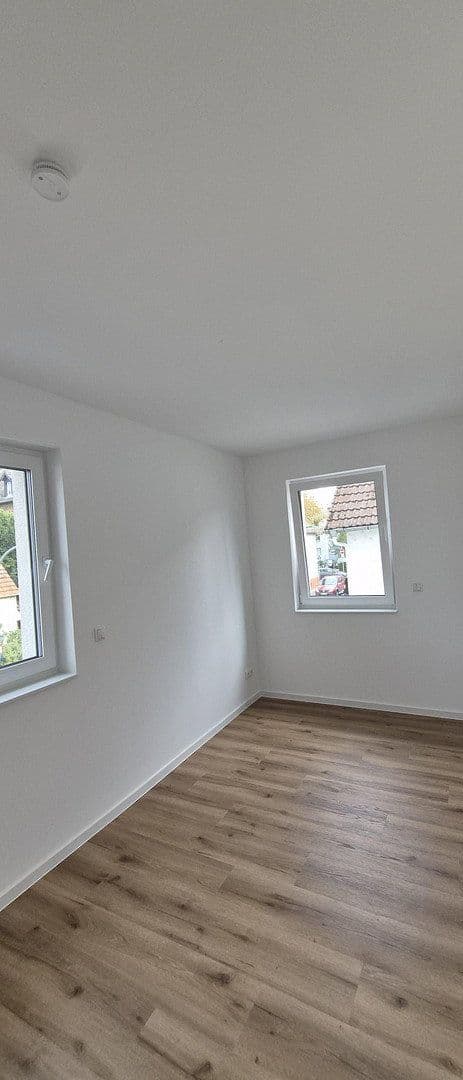 Prenájom bytu 4-izbový 109 m², Frankfurt am Main, Hesensko Prenájom bytu 4-izbový 109 m², Frankfurt am Main, Hesensko
