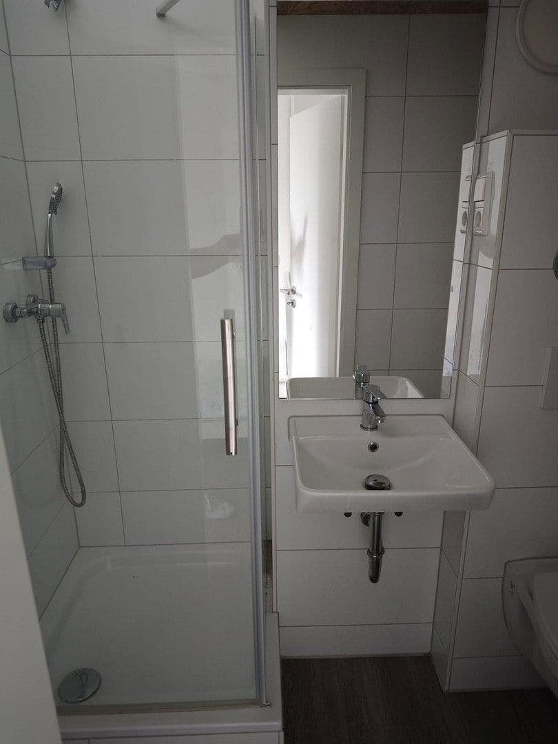 Prenájom bytu 1-izbový 14 m², Karlsruhe, Bádensko-Wurttembersko Prenájom bytu 1-izbový 14 m², Karlsruhe, Bádensko-Wurttembersko