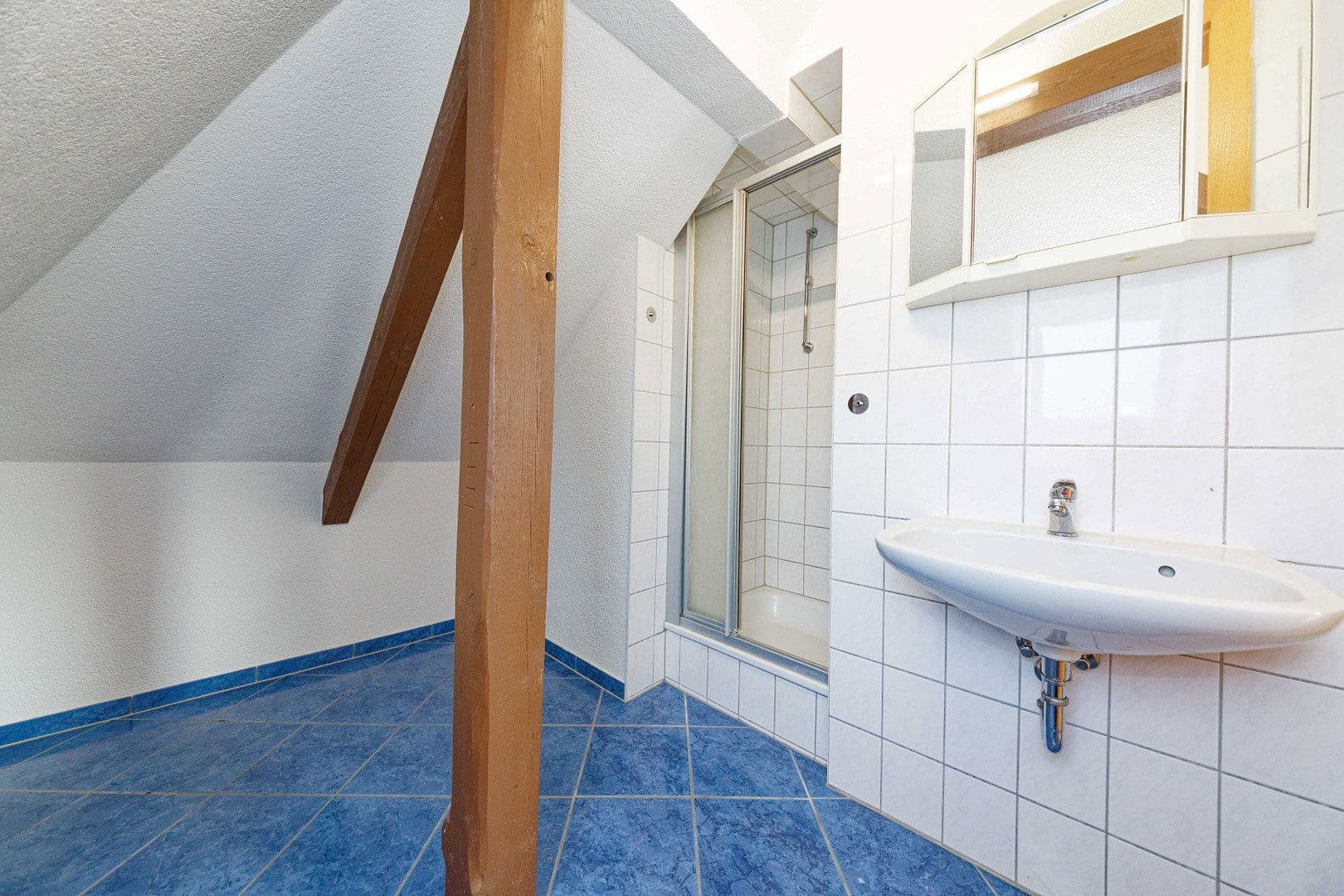 Prenájom bytu 1-izbový 33 m², Dittrichstraße 1, Kamenec, Sasko Prenájom bytu 1-izbový 33 m², Dittrichstraße 1, Kamenec, Sasko