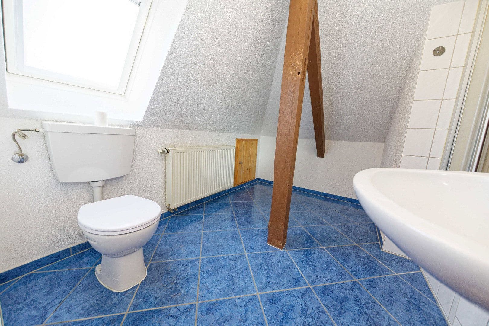 Prenájom bytu 1-izbový 33 m², Dittrichstraße 1, Kamenec, Sasko Prenájom bytu 1-izbový 33 m², Dittrichstraße 1, Kamenec, Sasko