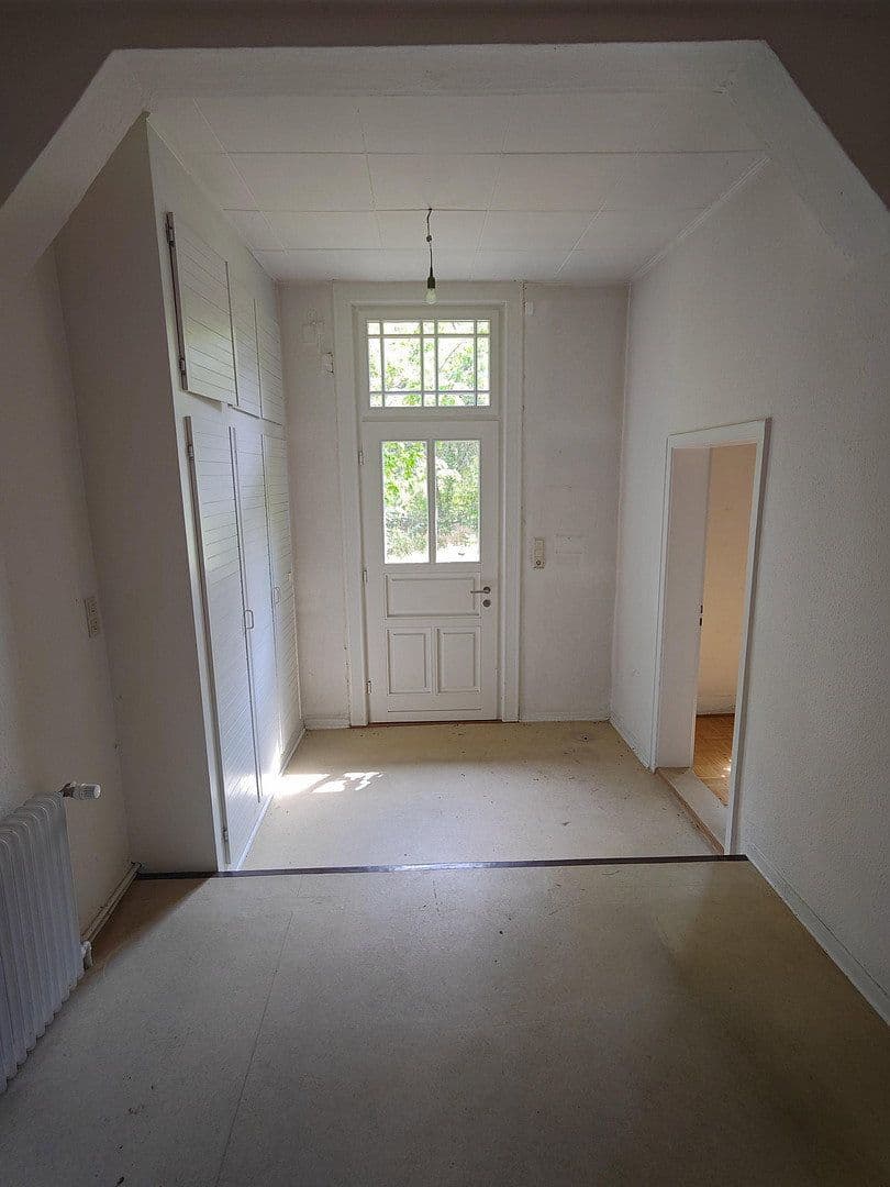 Predaj domu 350 m², pozemok 2.500 m², Soltauer Straße 19, Uelzen, Dolné Sasko Predaj domu 350 m², pozemok 2.500 m², Soltauer Straße 19, Uelzen, Dolné Sasko