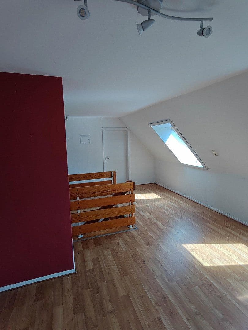 Predaj domu 350 m², pozemok 2.500 m², Soltauer Straße 19, Uelzen, Dolné Sasko Predaj domu 350 m², pozemok 2.500 m², Soltauer Straße 19, Uelzen, Dolné Sasko