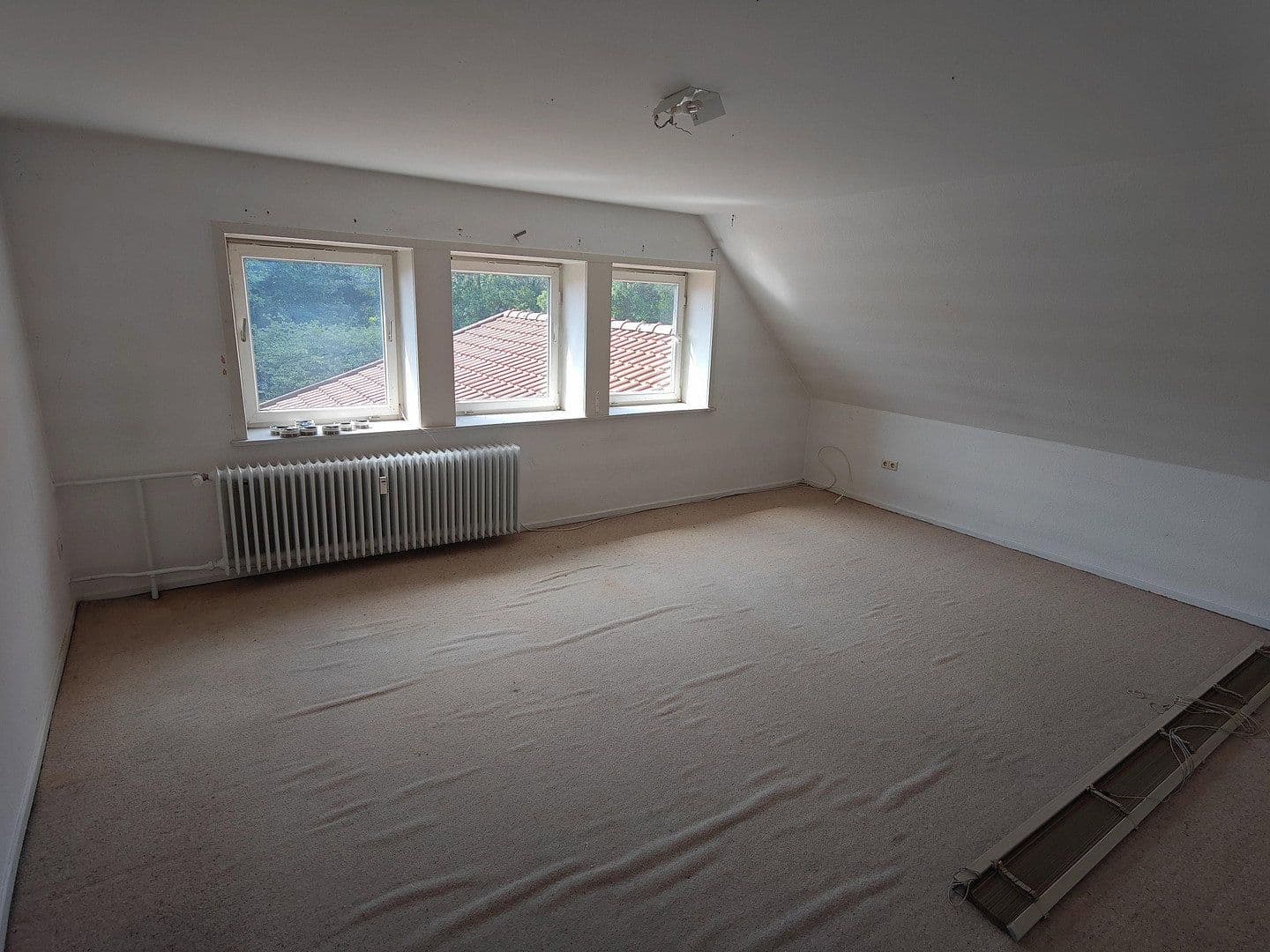 Predaj domu 350 m², pozemok 2.500 m², Soltauer Straße 19, Uelzen, Dolné Sasko Predaj domu 350 m², pozemok 2.500 m², Soltauer Straße 19, Uelzen, Dolné Sasko